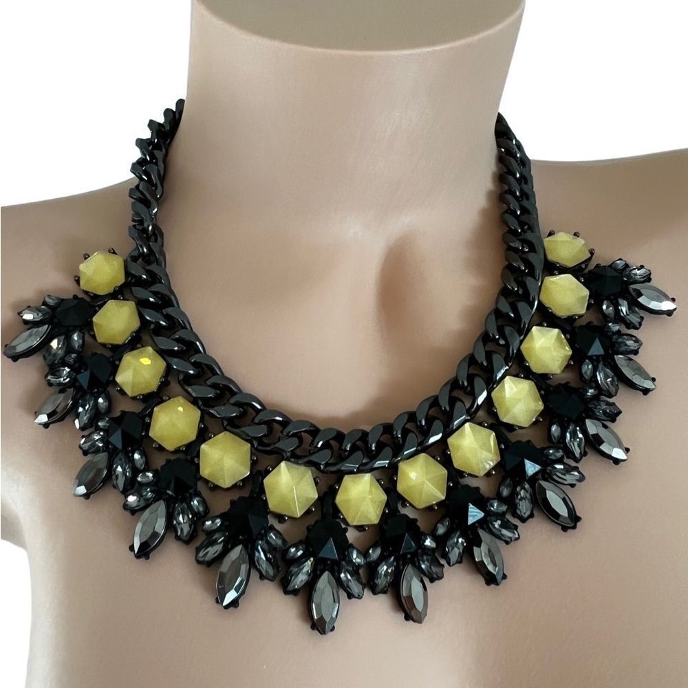 Zara Necklace (Pre owned)